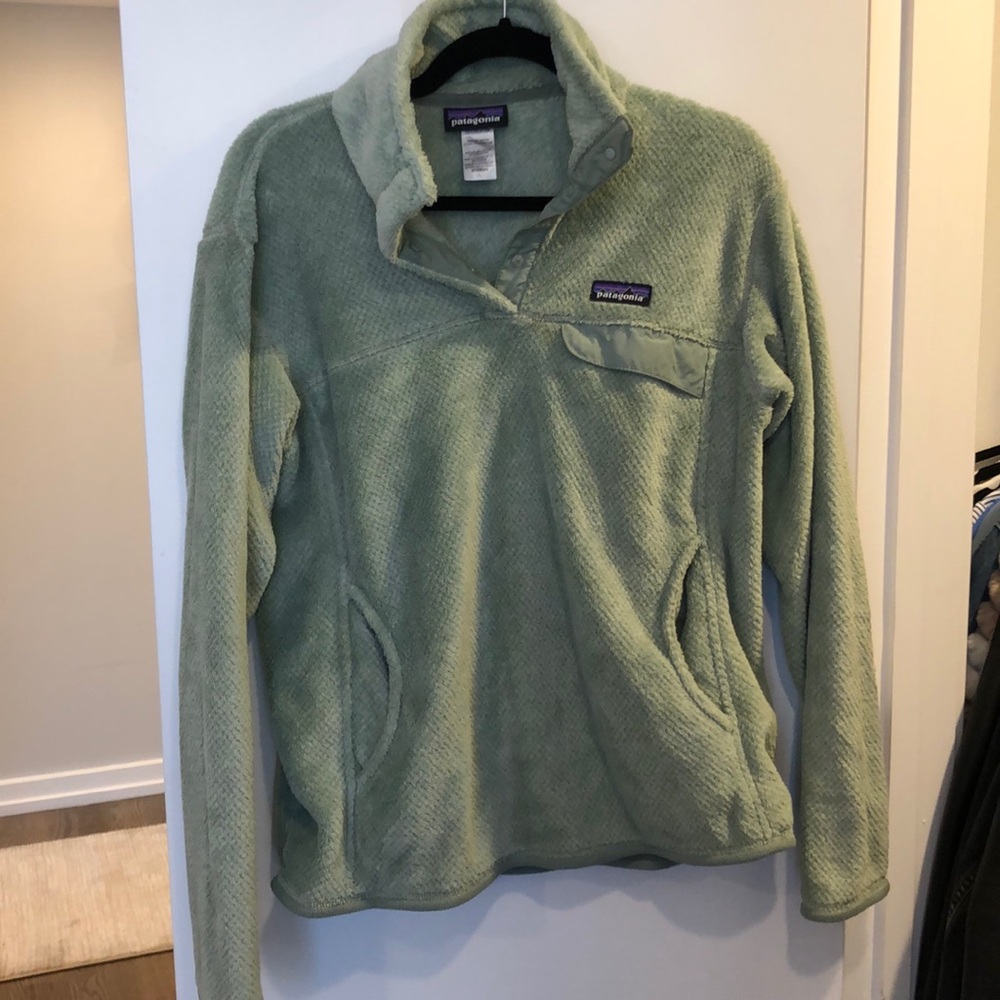 Seafoam women’s Patagonia quarter button up